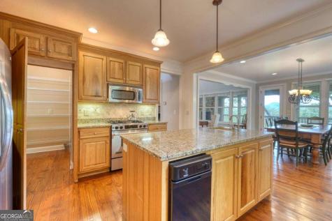 48 Pine Top Drive Clayton GA 30525