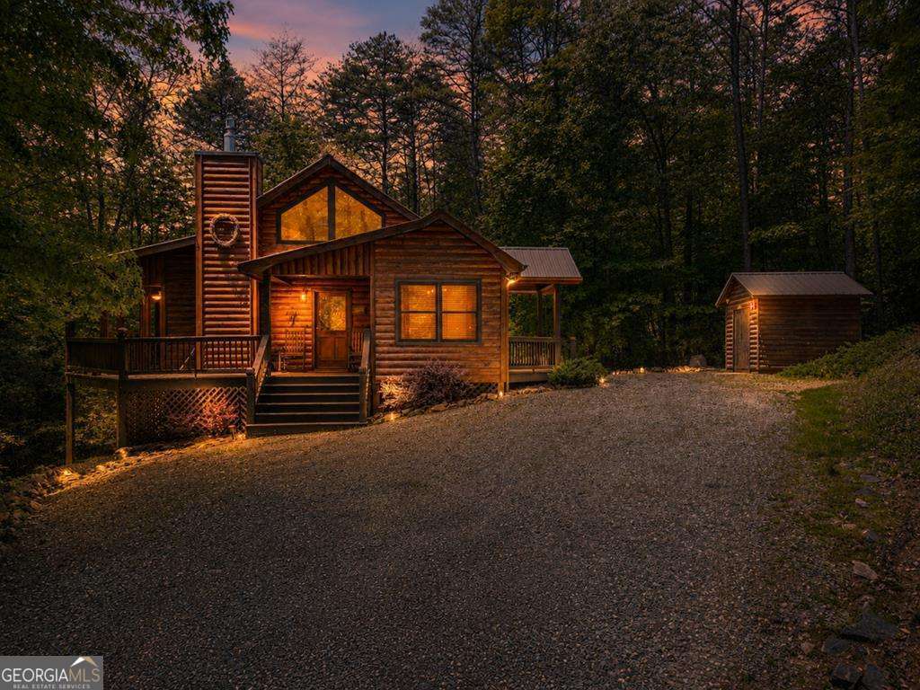 284 The Woods Road Mineral Bluff GA 30559
