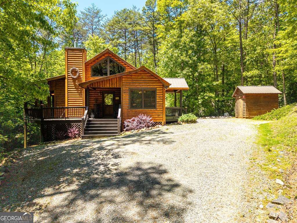 284 The Woods Road Mineral Bluff GA 30559