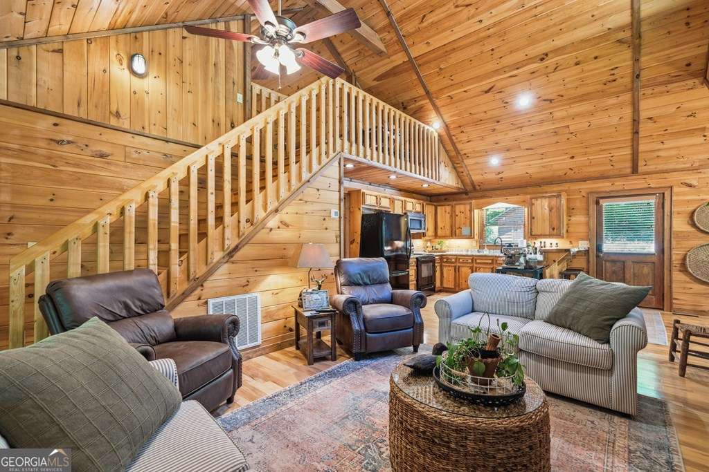 284 The Woods Road Mineral Bluff GA 30559