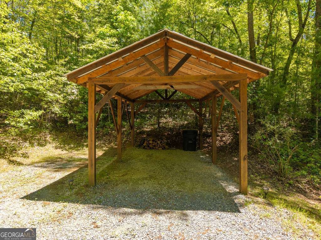 284 The Woods Road Mineral Bluff GA 30559