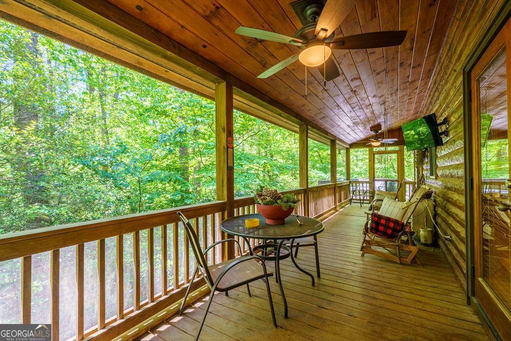 284 The Woods Road Mineral Bluff GA 30559