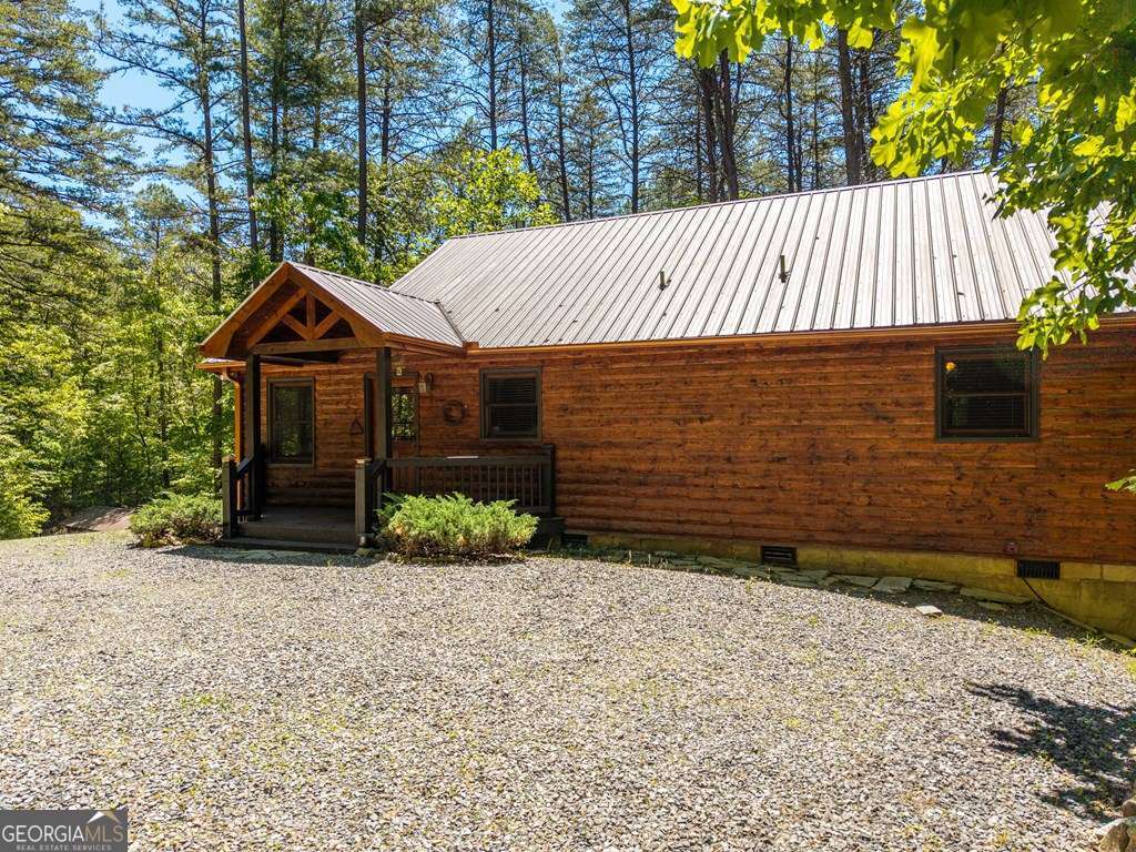 284 The Woods Road Mineral Bluff GA 30559