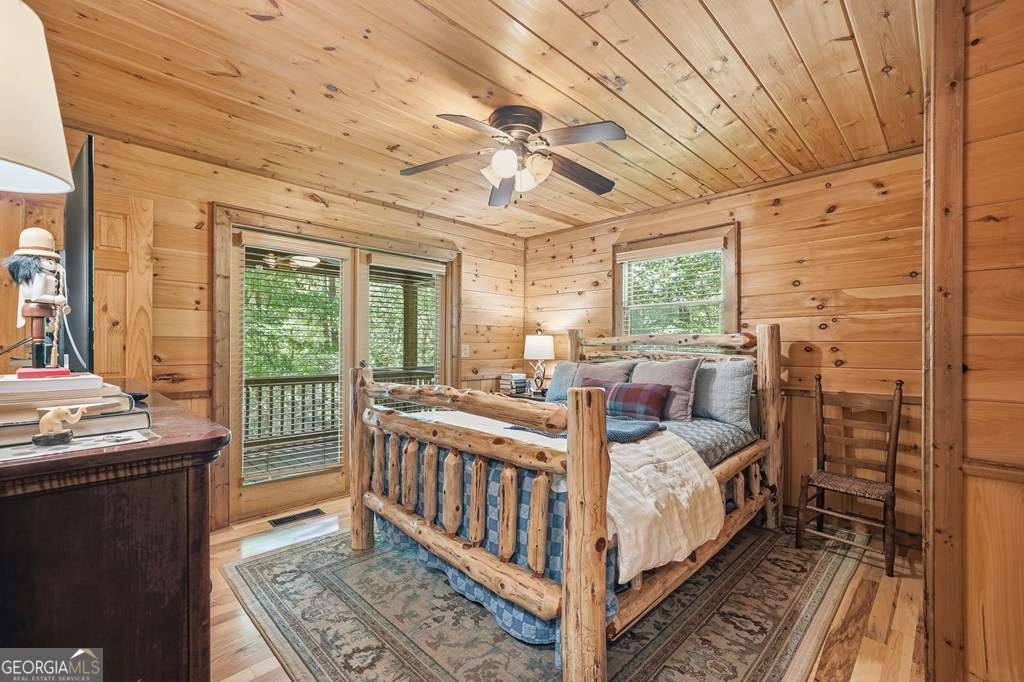 284 The Woods Road Mineral Bluff GA 30559