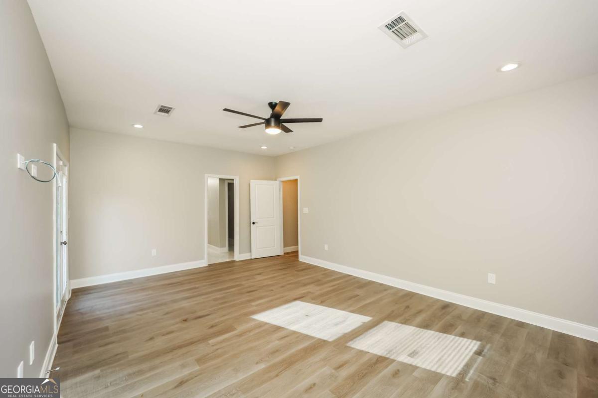 1433 Willow Drive Riverdale GA 30296