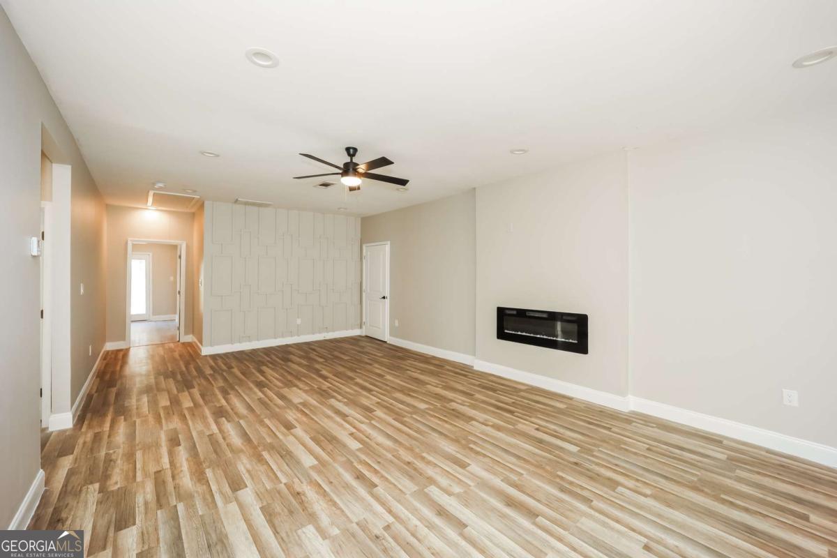 1433 Willow Drive Riverdale GA 30296