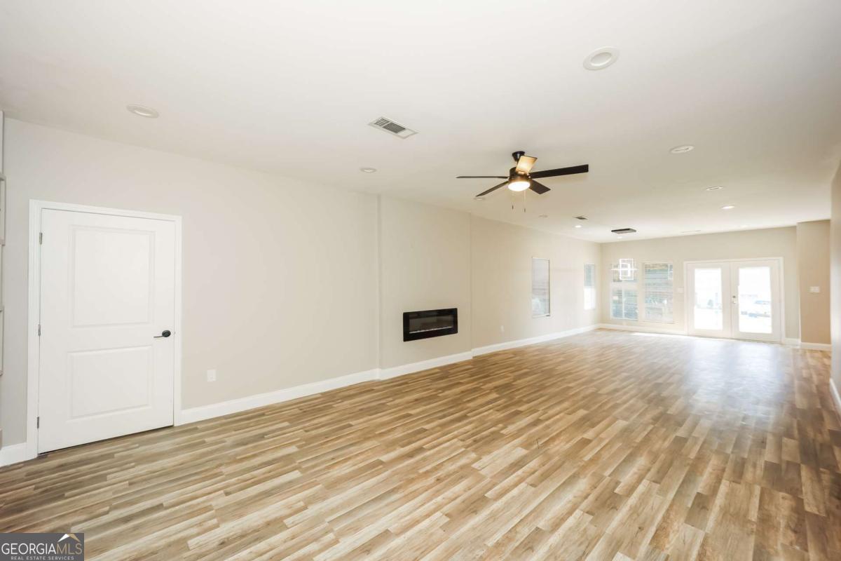 1433 Willow Drive Riverdale GA 30296