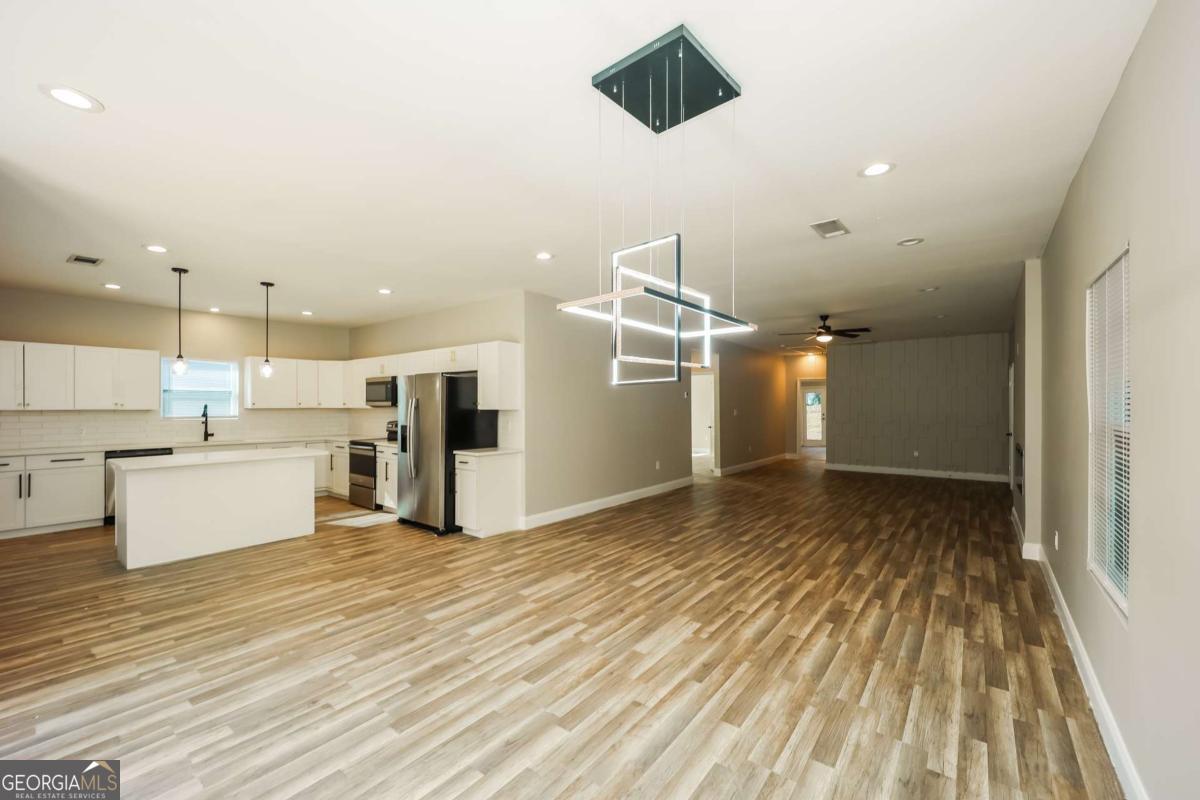 1433 Willow Drive Riverdale GA 30296