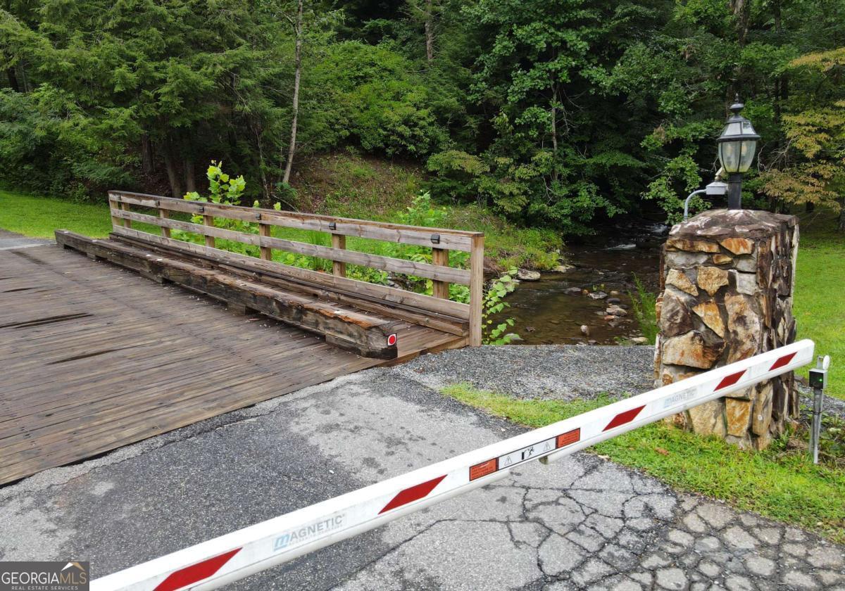 66 Pine Ridge Court Ellijay GA 30536