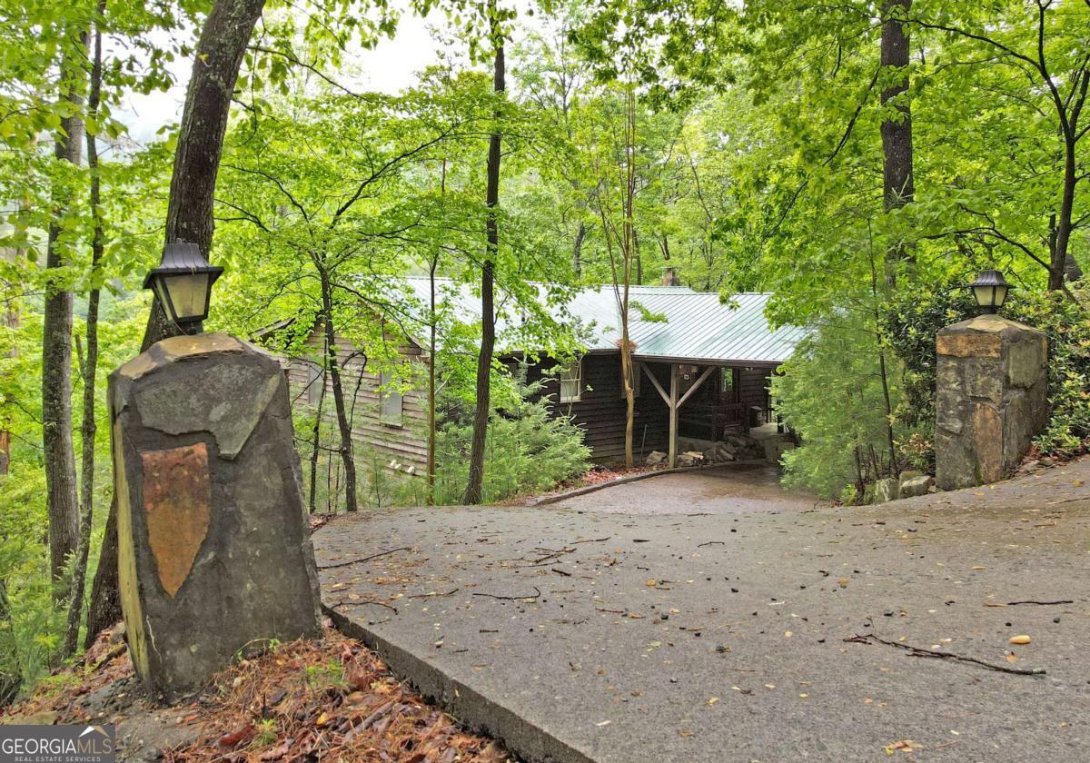 66 Pine Ridge Court Ellijay GA 30536