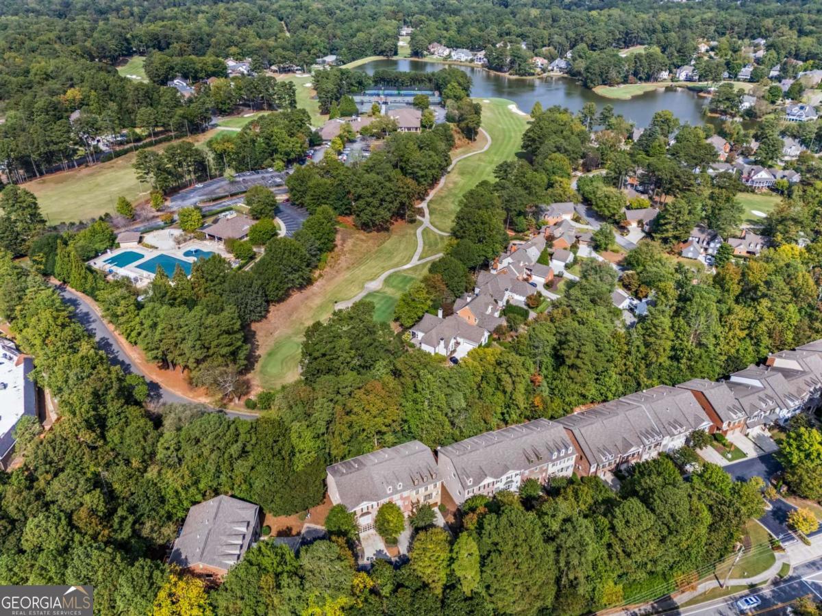 2602 Long Pointe Roswell GA 30076