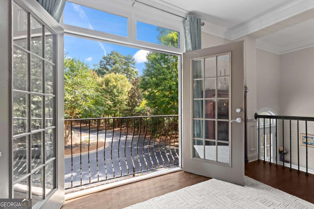 2602 Long Pointe Roswell GA 30076