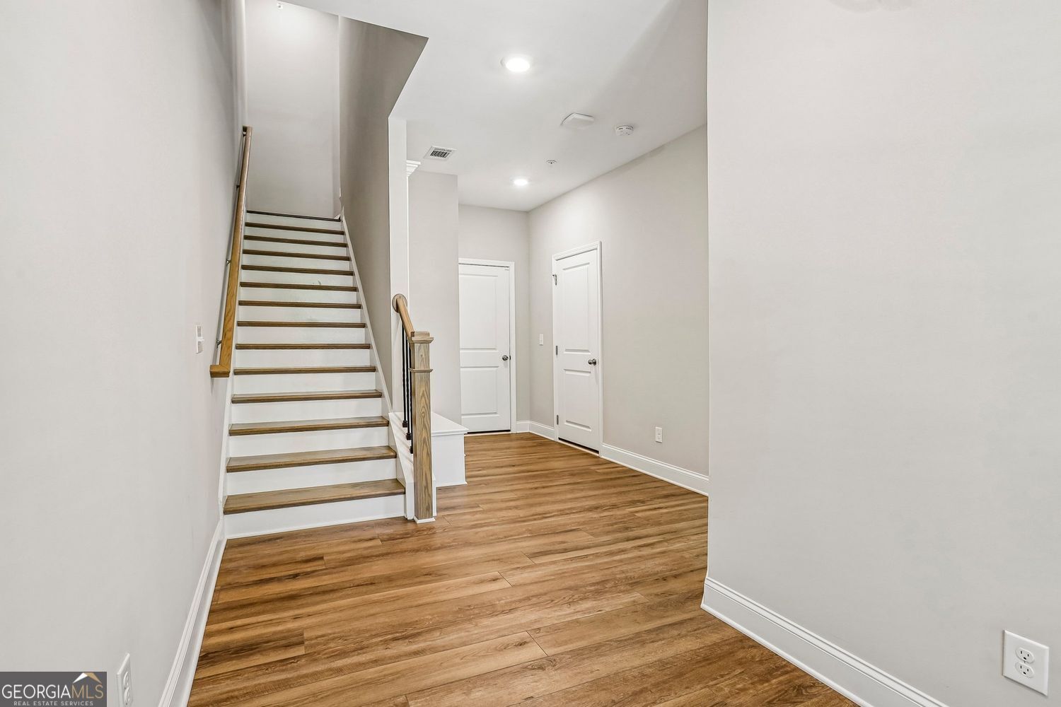 933 Catamaran Court Alpharetta GA 30005