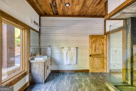 91 Kittatinny Drive Mineral Bluff GA 30559