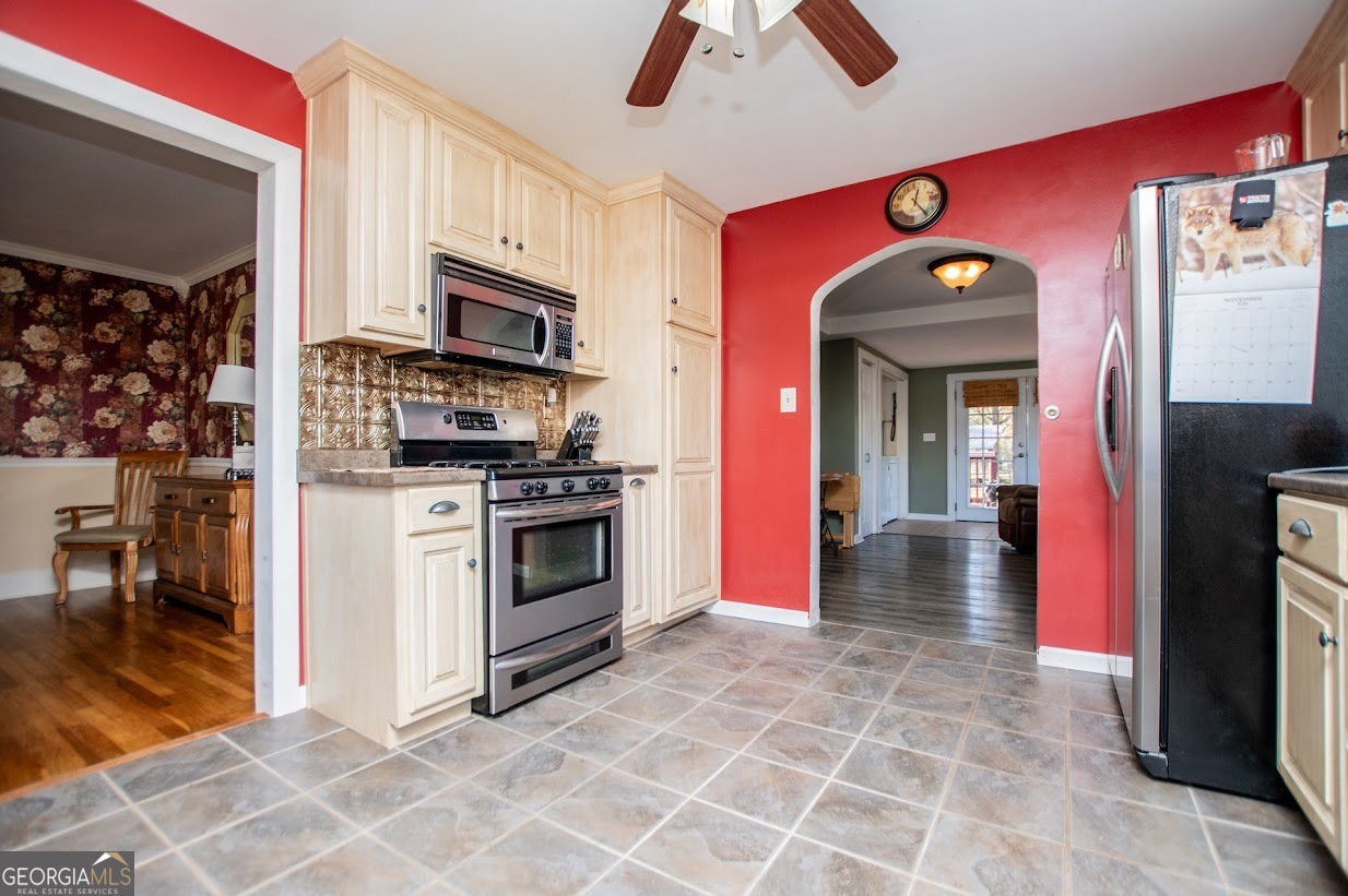 16 Garrett Avenue Bremen GA 30110