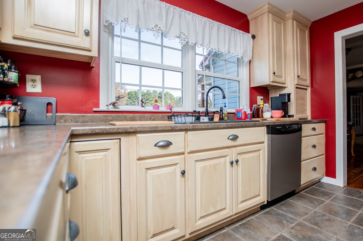 16 Garrett Avenue Bremen GA 30110