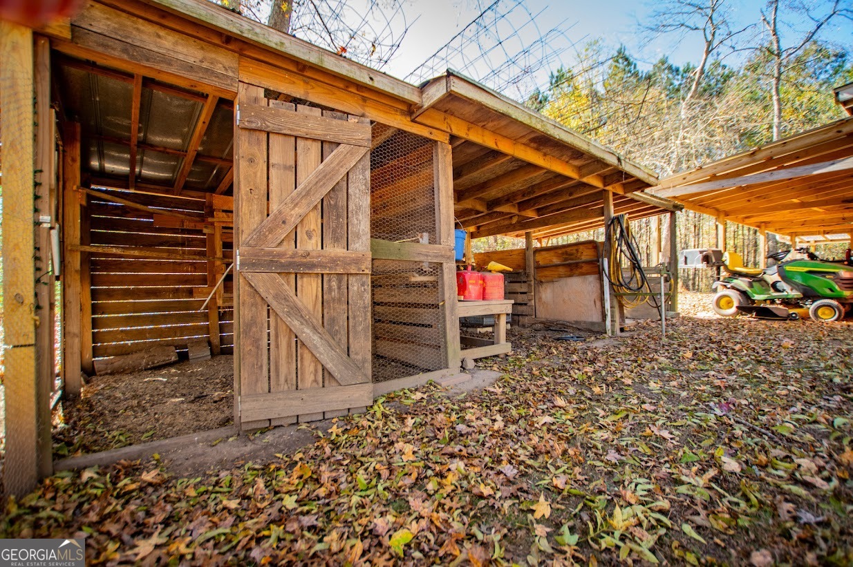 16 Garrett Avenue Bremen GA 30110