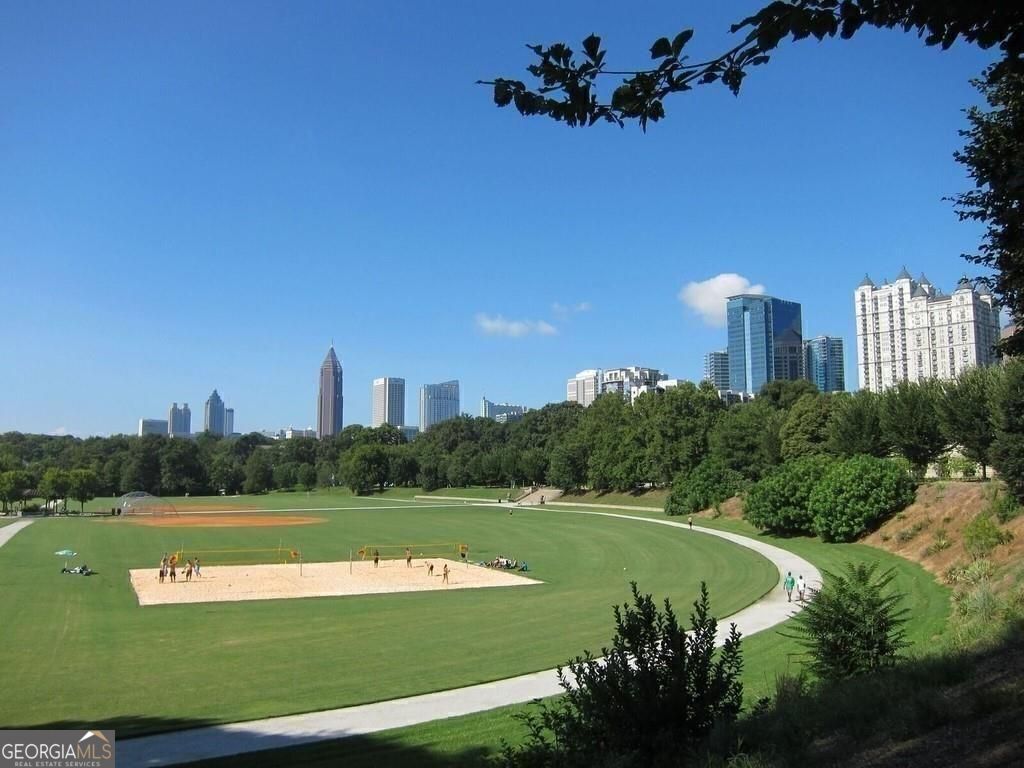 923 Peachtree Street NE Atlanta GA 30309