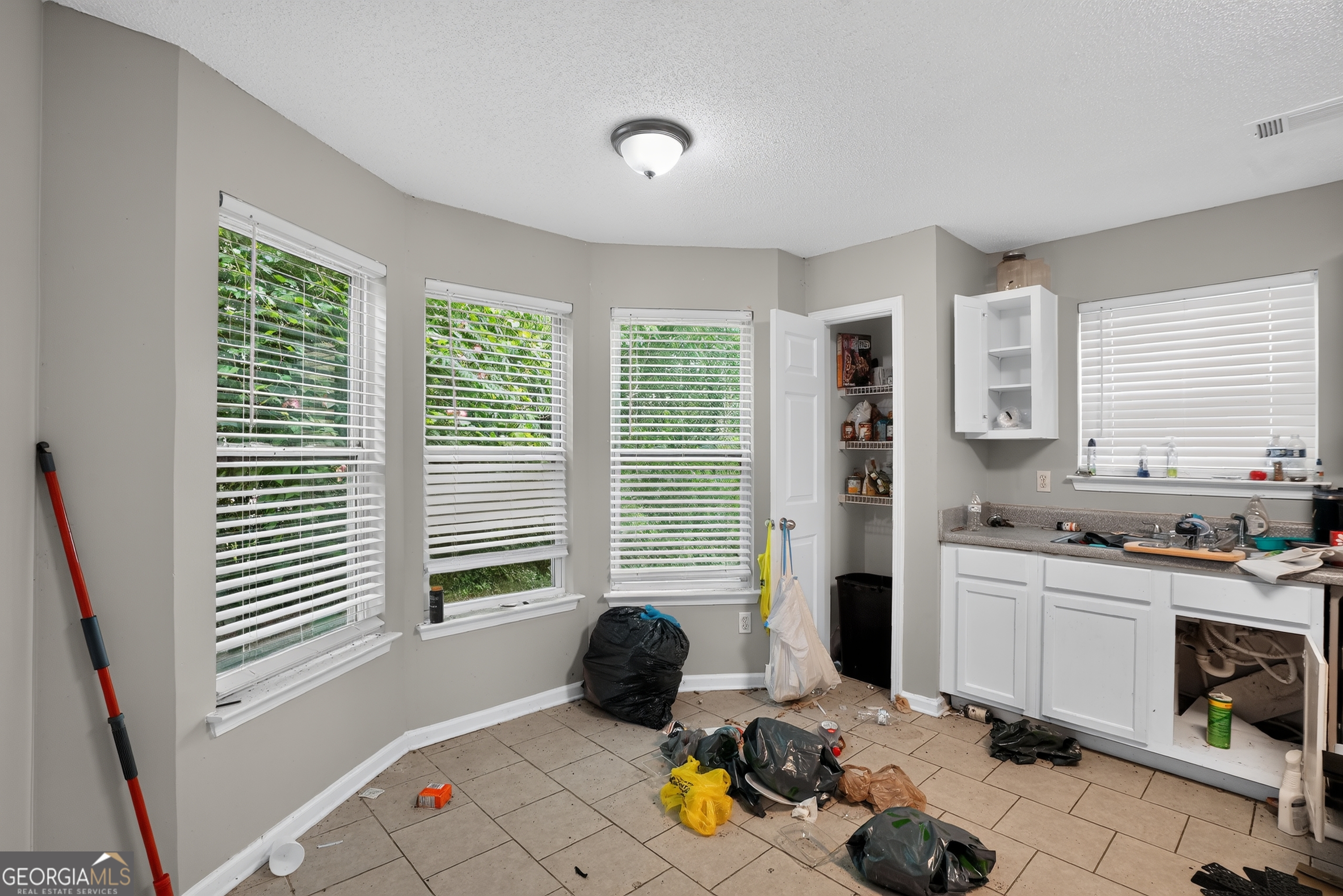 2735 Sand Lake Court College Park GA 30349