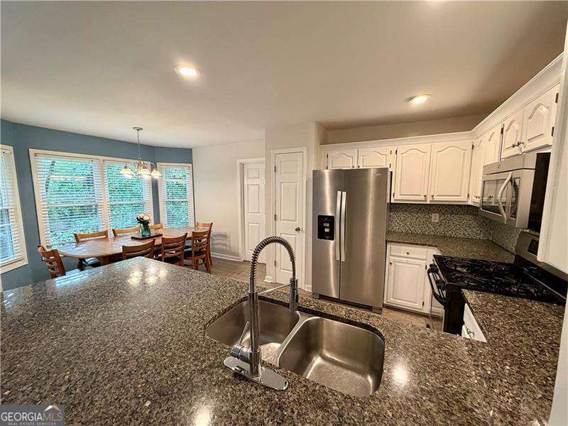 2204 Thicket Court NW Acworth GA 30102