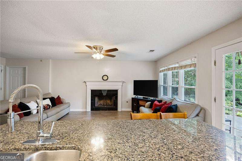 2204 Thicket Court NW Acworth GA 30102