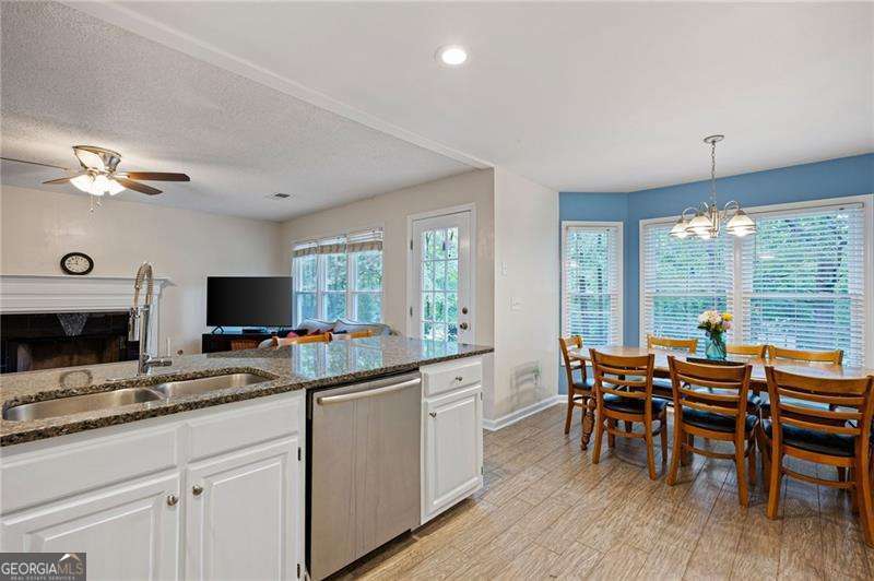 2204 Thicket Court NW Acworth GA 30102