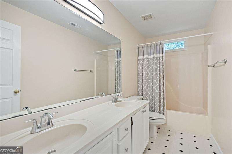 2204 Thicket Court NW Acworth GA 30102