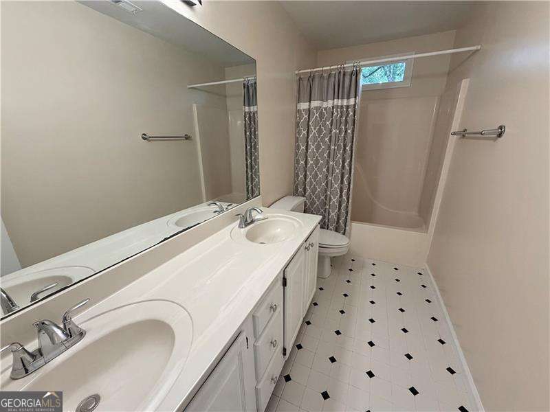 2204 Thicket Court NW Acworth GA 30102