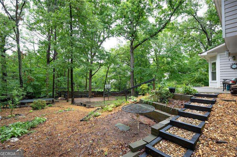 2204 Thicket Court NW Acworth GA 30102