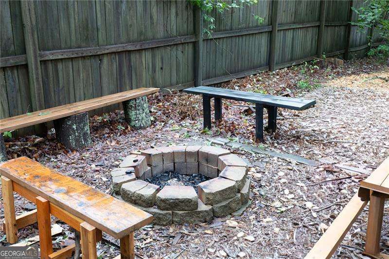 2204 Thicket Court NW Acworth GA 30102