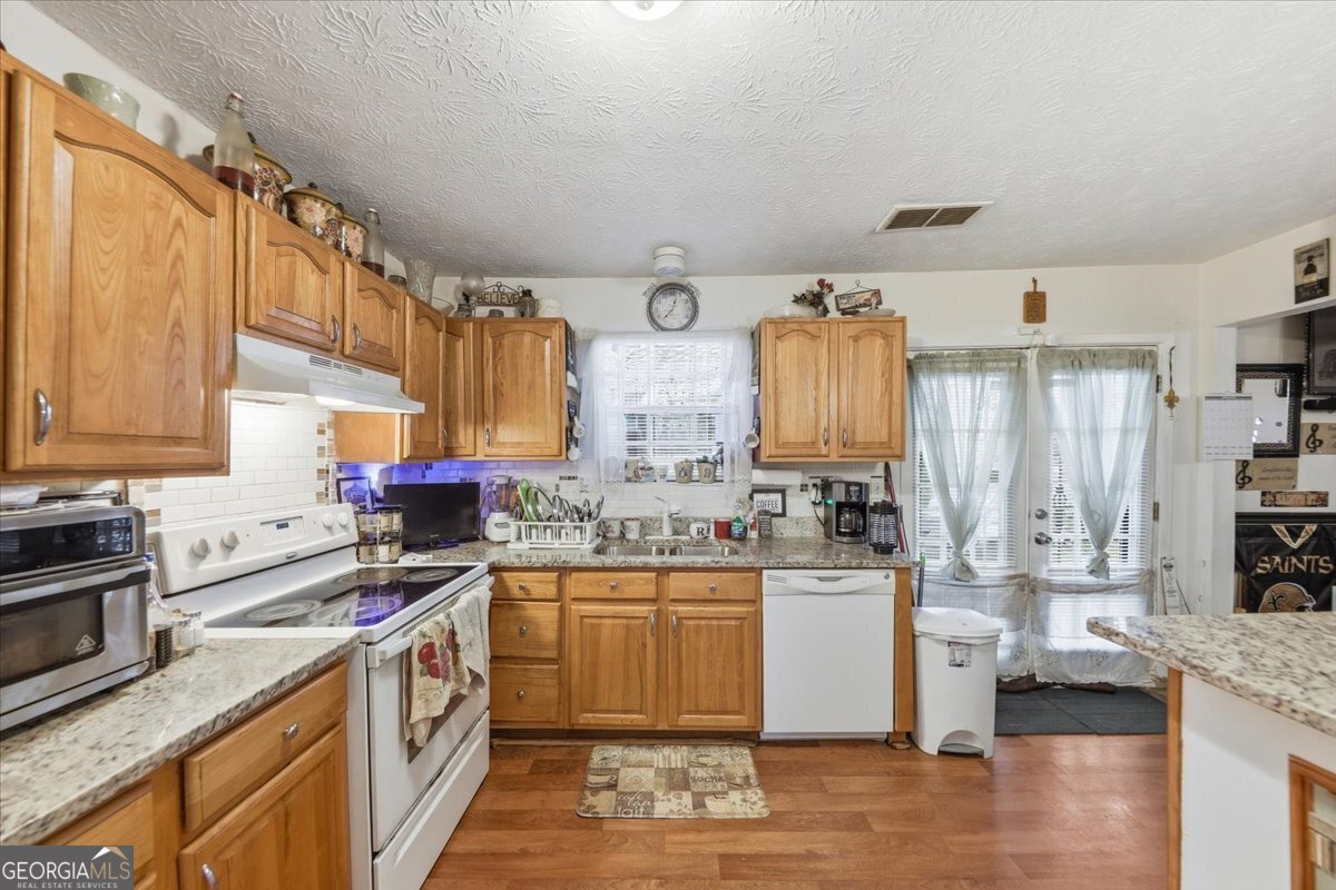 1232 Mill Lake Circle Stone Mountain GA 30088