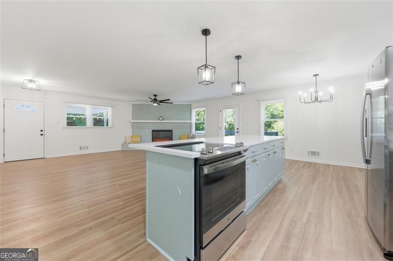 2011 Shadowwood Drive Marietta GA 30066