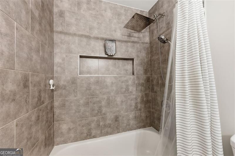 2011 Shadowwood Drive Marietta GA 30066