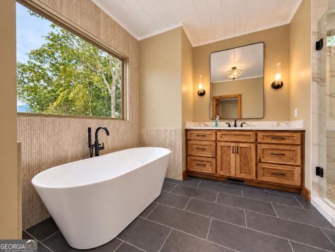 1878 Sweetwater Drive Clarkesville GA 30523