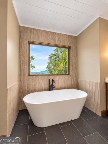 1878 Sweetwater Drive Clarkesville GA 30523