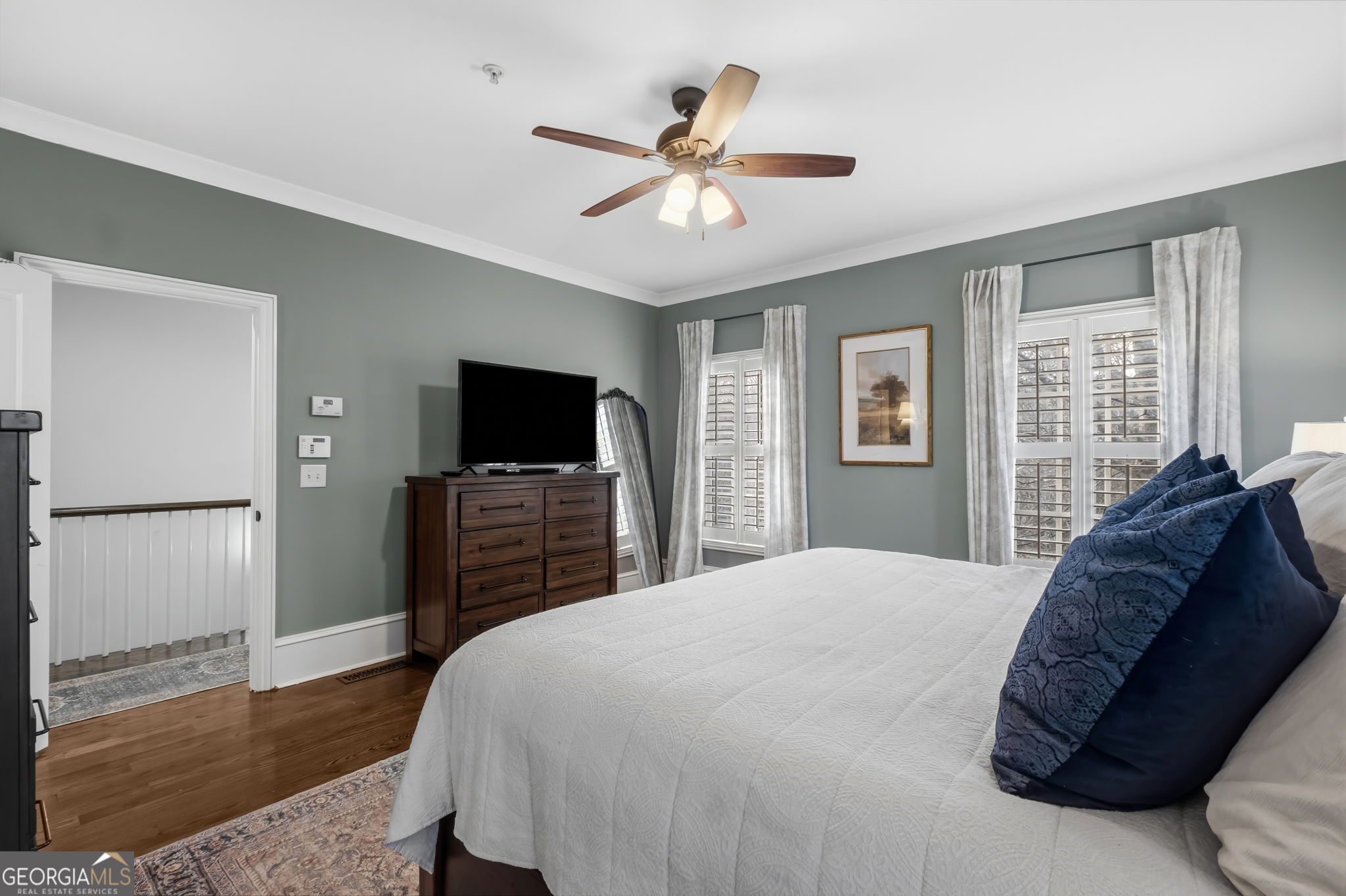 709 Hammond Drive Woodstock GA 30188