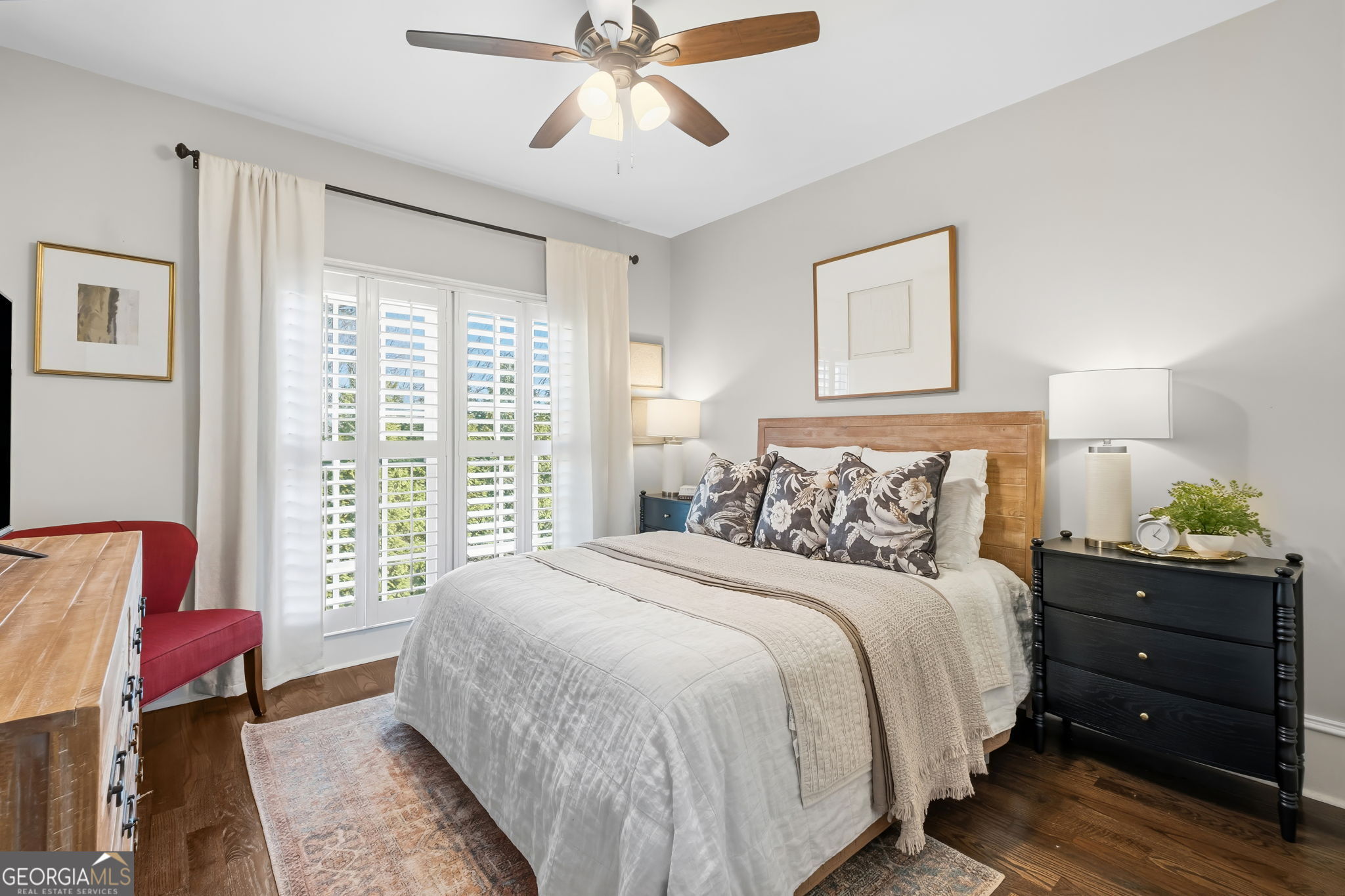 709 Hammond Drive Woodstock GA 30188