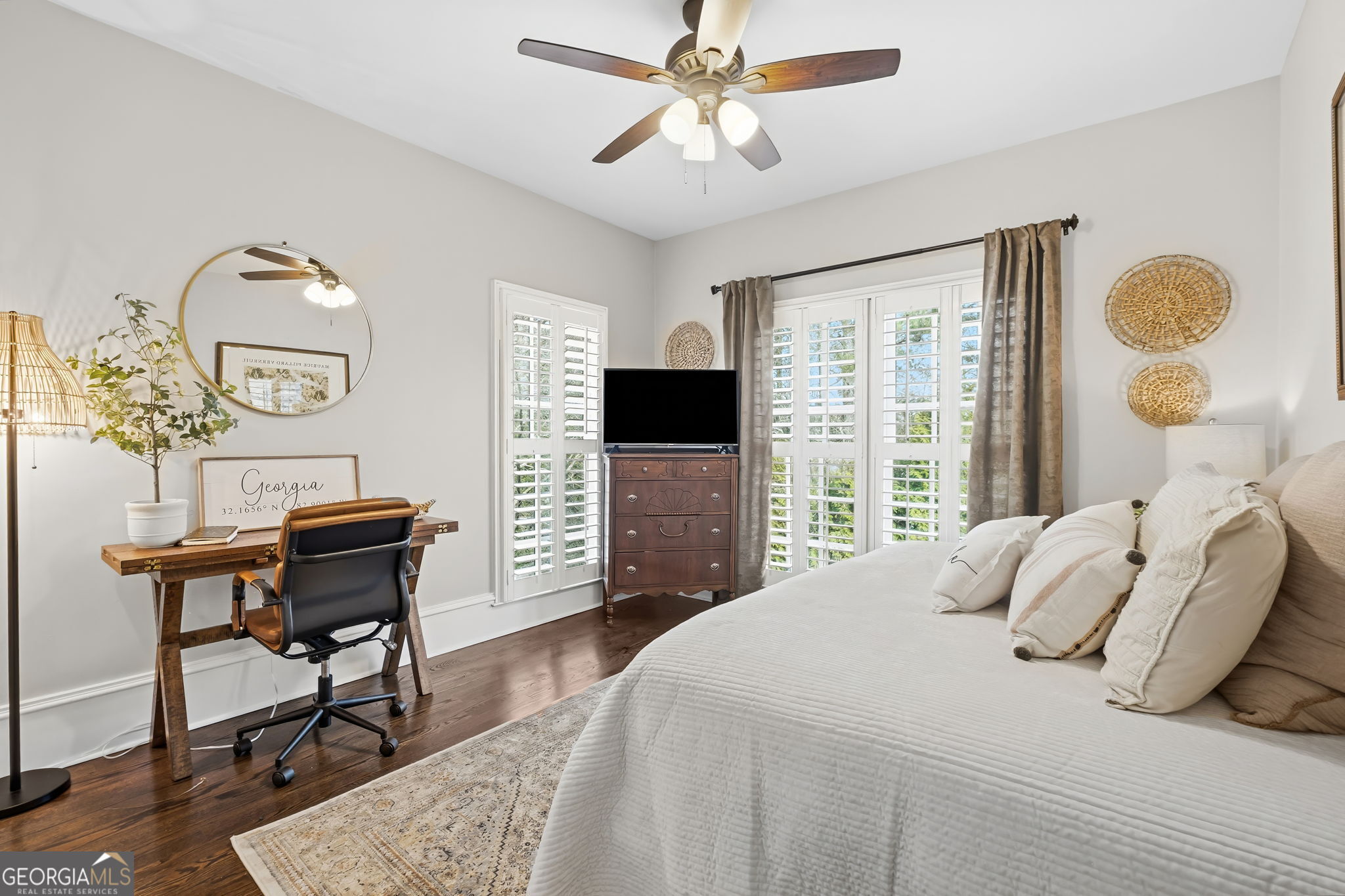 709 Hammond Drive Woodstock GA 30188