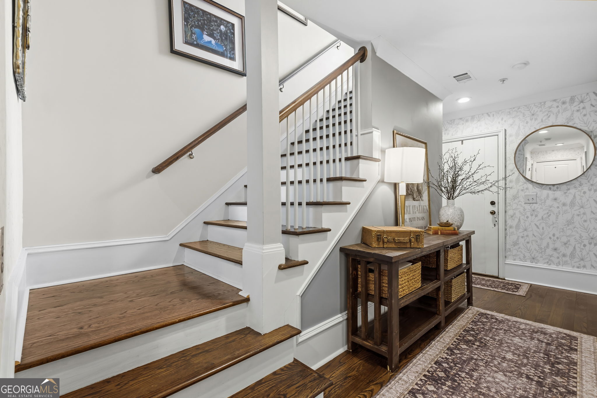 709 Hammond Drive Woodstock GA 30188
