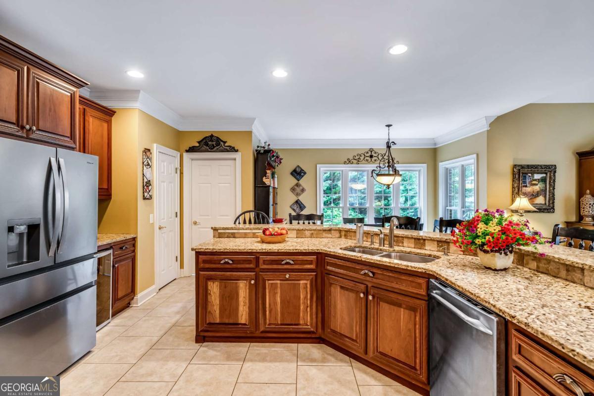 411 Overlook Way Cohutta GA 30710