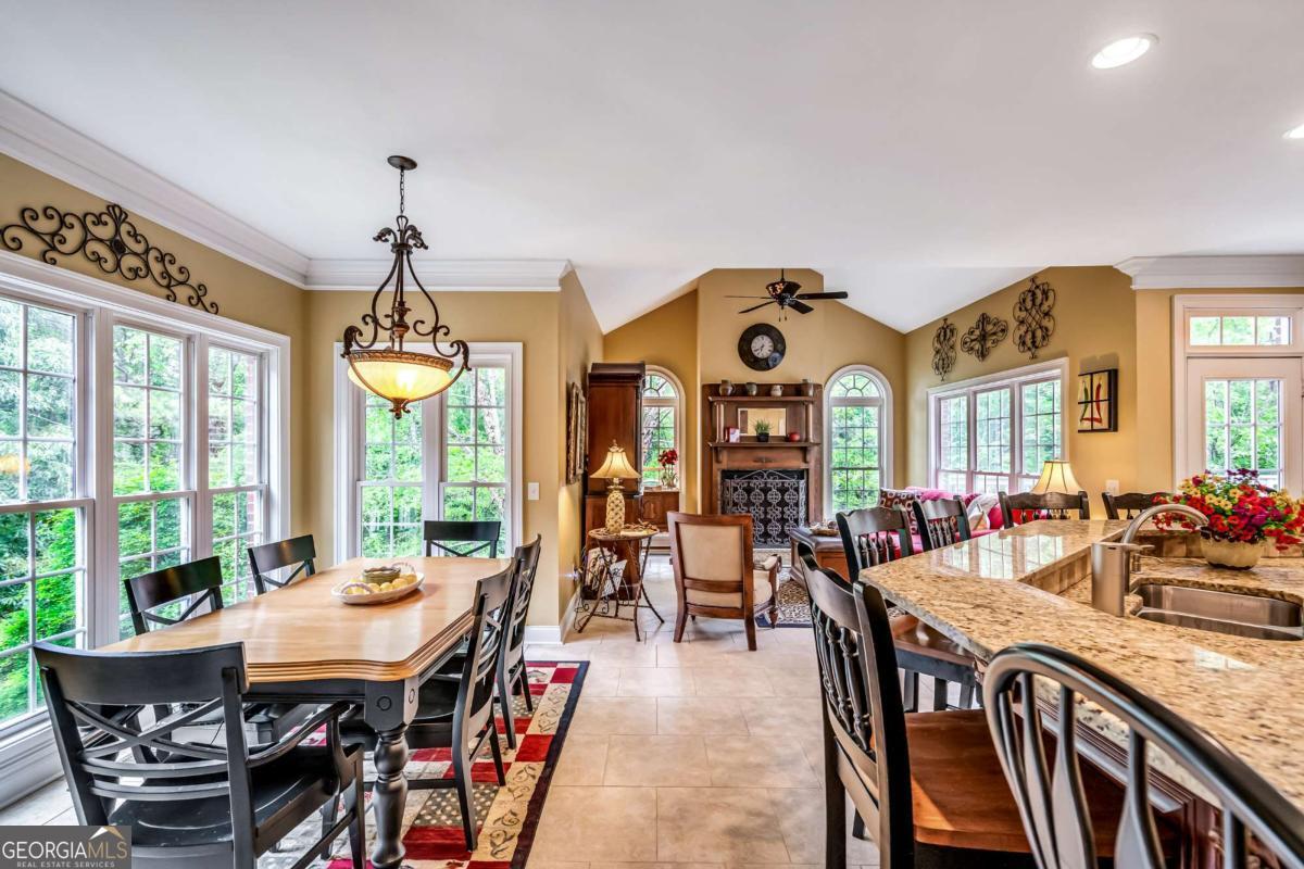 411 Overlook Way Cohutta GA 30710
