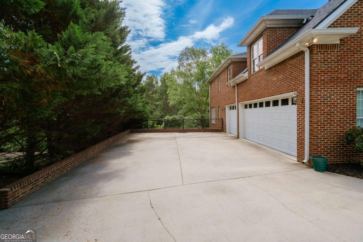 411 Overlook Way Cohutta GA 30710