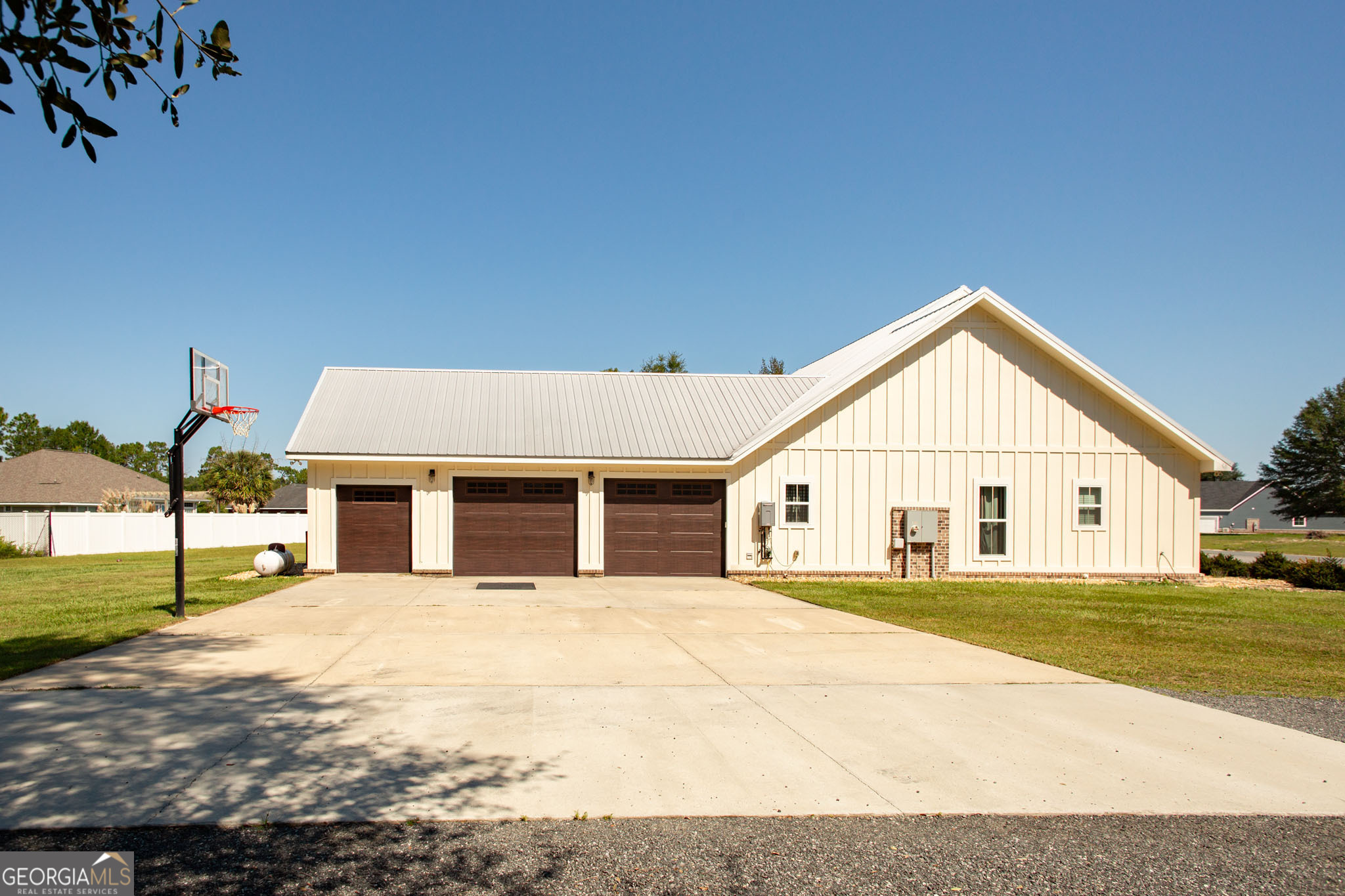 664 Saddle Circle Waycross GA 31503