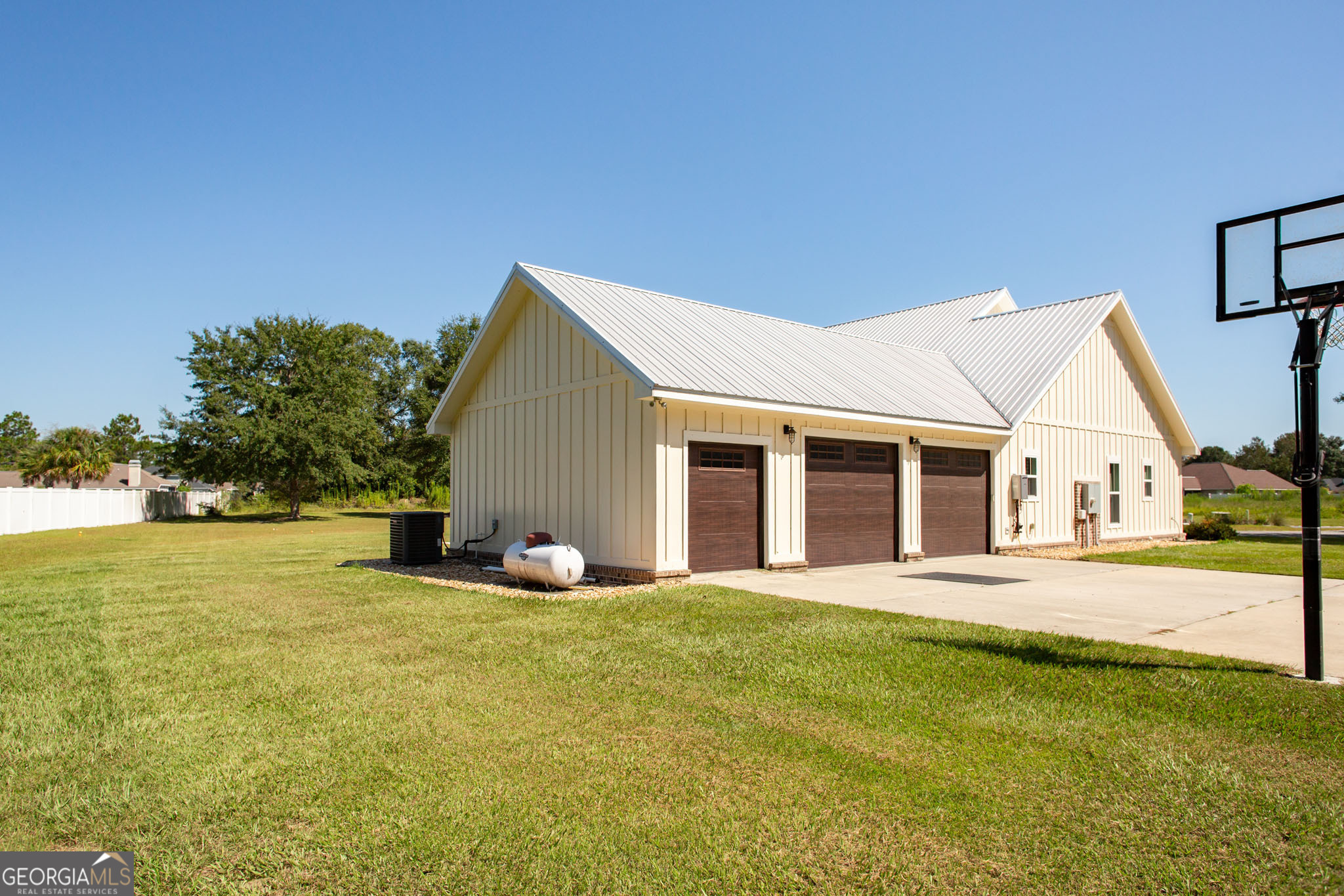664 Saddle Circle Waycross GA 31503
