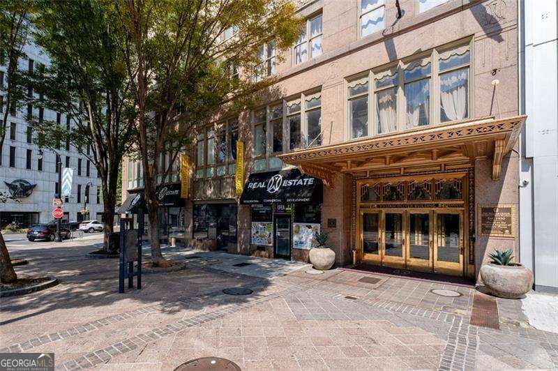 32 Peachtree Street NW Atlanta GA 30303