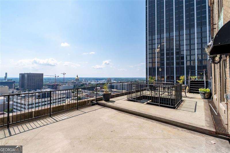 32 Peachtree Street NW Atlanta GA 30303