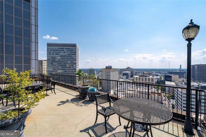 32 Peachtree Street NW Atlanta GA 30303