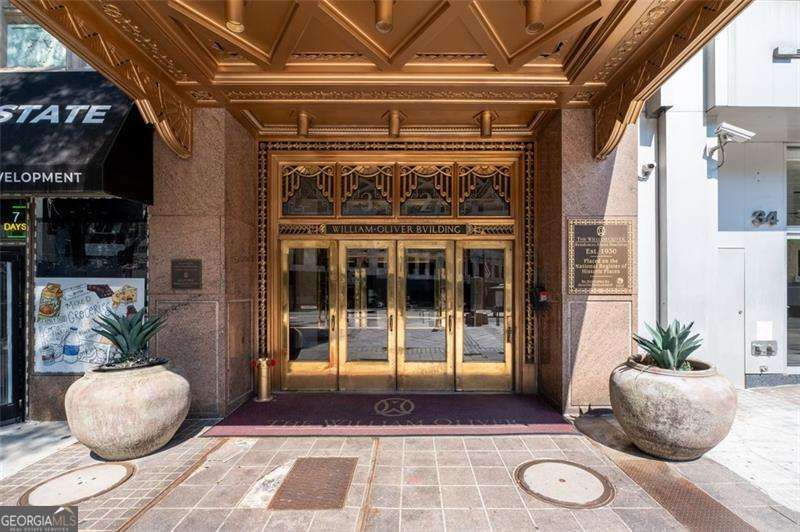 32 Peachtree Street NW Atlanta GA 30303
