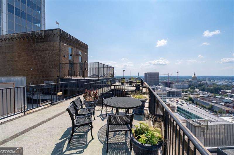 32 Peachtree Street NW Atlanta GA 30303