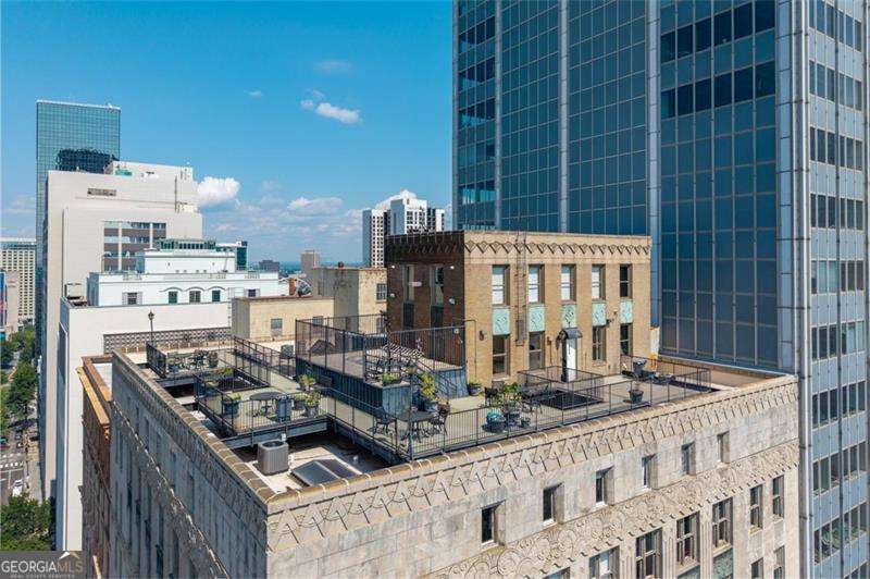 32 Peachtree Street NW Atlanta GA 30303
